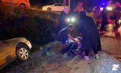 İki otomobil birbirine girdi: Yaralılar var