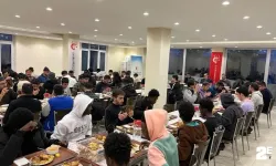 Öğrenciler iftar yemeğinde bir araya geldiler