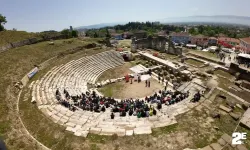 Antik tiyatroda müzeler haftası kutlandı