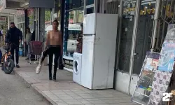 Çıplak gezen kadın herkesi şoke etti!