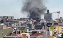 İstiklal Caddesi'nde yangın çıktı!