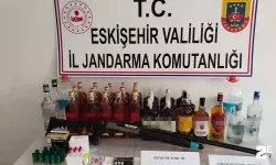 Kaçak alkol satan şahsa jandarma operasyonu