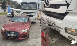 Kırmızı ışık bekleyen araca arkadan tosladı
