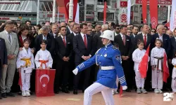 Taksim Meydanı’nda 19 Mayıs töreni