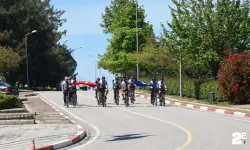 Üniversite öğrencileri 450 km pedal çevirdi