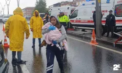 Yaralı bebeğe sağlık personelinden "anne" şefkati