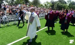 Anadolu Üniversitesi'ndeki mezuniyet coşkusu tamamlandı