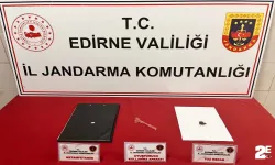 Araçta uyuşturucu ve kullanma aparatı ele geçirildi