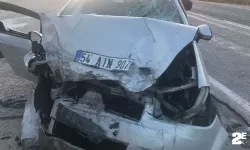 Kafa kafaya çarpışan otomobiller pert oldu: 1 ölü, 2 yaralı