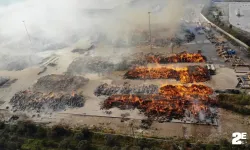 Söke Kipaş Kağıt Fabrikası'ndaki yangında alevler ikinci depoya sıçradı