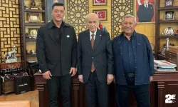 Eski futbolcu MHP Genel Başkanı Bahçeli'yi ziyaret etti