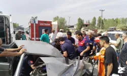 Feci trafik kazası: Yaralılar var!