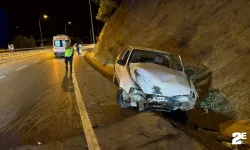 Kontrolden çıkan araç su kanalına düştü