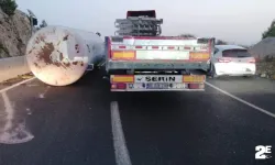 Tanker yola düştü, yol trafiğe kapandı