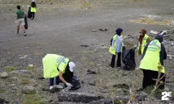 Dünya temizlik gününde çevreyi temizlediler