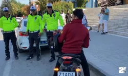 Eskişehir'de denetim: Kaskı koluna takan sürücüye ceza!