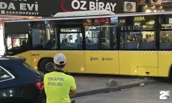 Kontrolden çıkan İETT otobüsü mağazaya girdi