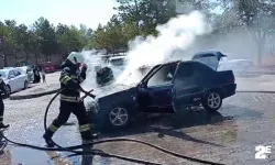 Otomobil alev topuna döndü