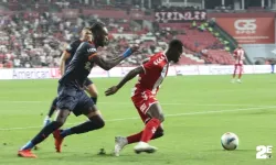 Samsunspor ve RAMS Başakşehir eşitlikle ilk yarıyı tamamladı