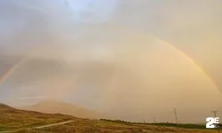 Yağmurdan sonra gökyüzü renklendi