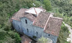 Yıllara meydan okuyan yapı camii olarak kullanılıyor