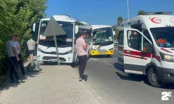 Antalya’da tur midibüsleri çarpıştı