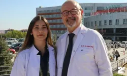 Baba kız aynı hastanede şifa dağıtıyor