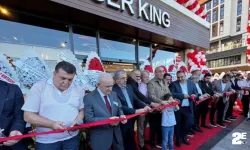 Burger King açılışına katılan AKP’liler disipline sevk edildi