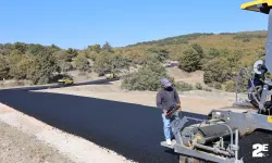 Büyükşehir kırsalda yol çalışmalarına hız kesmeden devam ediyor