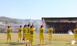 Es-Es galibiyetle başladı