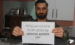 FETÖ elebaşının ölümüne sevinen esnaf çayları ücretsiz dağıttı