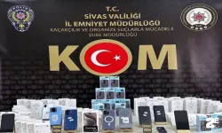 Kaçak telefonlar gümrükten geçemedi