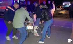 Motosiklet yayaya çarptı: 2 ağır yaralı