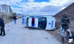 Polis otomobili takla attı: Yaralılar var!