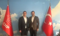 Hakan Karabacak, CHP İl Başkanı Yalaz'ı ziyaret etti