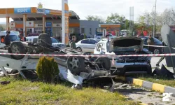 Otomobilin altında kalan sürücü feci şekilde can verdi