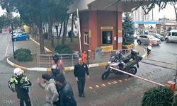 Kasksız motosikletli polisin burnunu kırdı