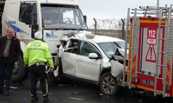 Zincirleme trafik kazasında araçlar birbirine girdi