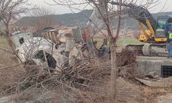 Adıyaman'da beton mikseri devrildi