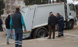 Okuldaki basketbol sahası çöktü!