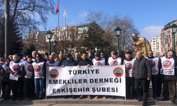 ‘’Hükümet emeklilere kulaklarını tıkadı’’