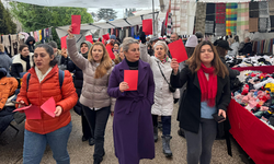 Eskişehir’de CHP’li kadınlardan iktidara kırmızı kart