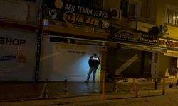 17 yaşındaki alkollü sürücü polis aracına çarptı