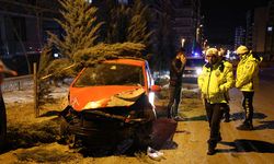 Kaza yapan alkollü sürücü, polise ecel teri döktürdü