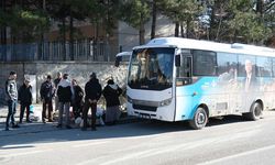 Sivrihisar'da halk pazarına ücretsiz halk otobüsü seferleri başladı