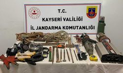 Tümülüste kaçak kazıya suçüstü