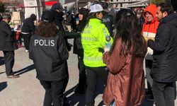 Polis ekipleri vatandaşı dolandırıcılara karşı uyardı