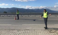 Hayvan  hastalıklarını önlemek için yol denetimi gerçekleştirdiler