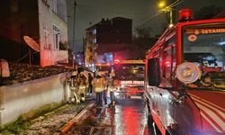 Beyoğlu’nda gecekondu alevlere teslim oldu