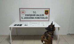 Yasaklı madde ticareti yapan 2 şüpheli yakalandı